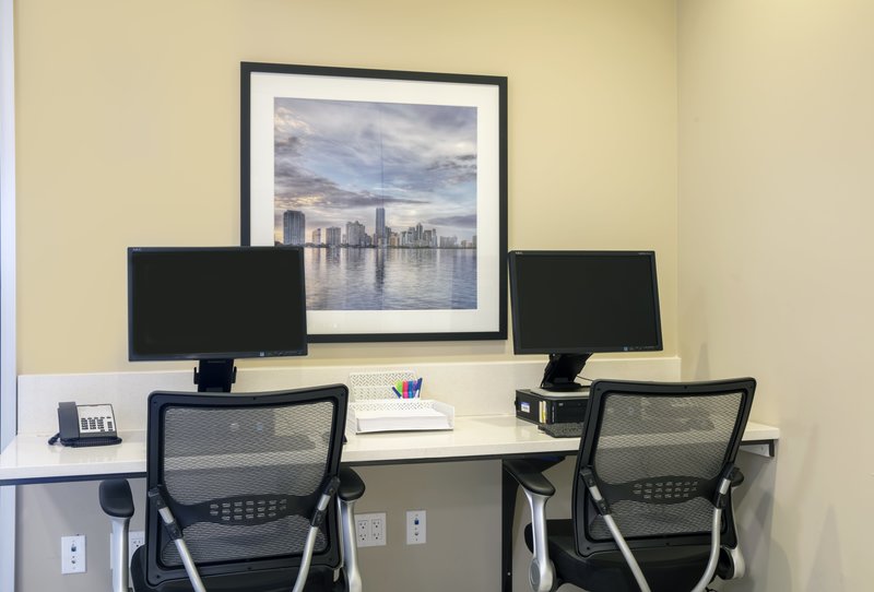 Candlewood Suites Miami Exec Airport - Kendall 4