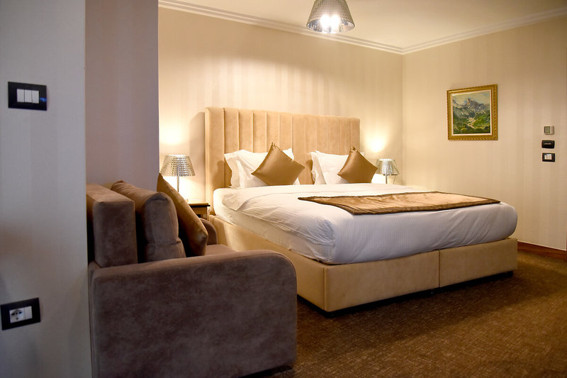 Hotel Colosseo Tirana 7