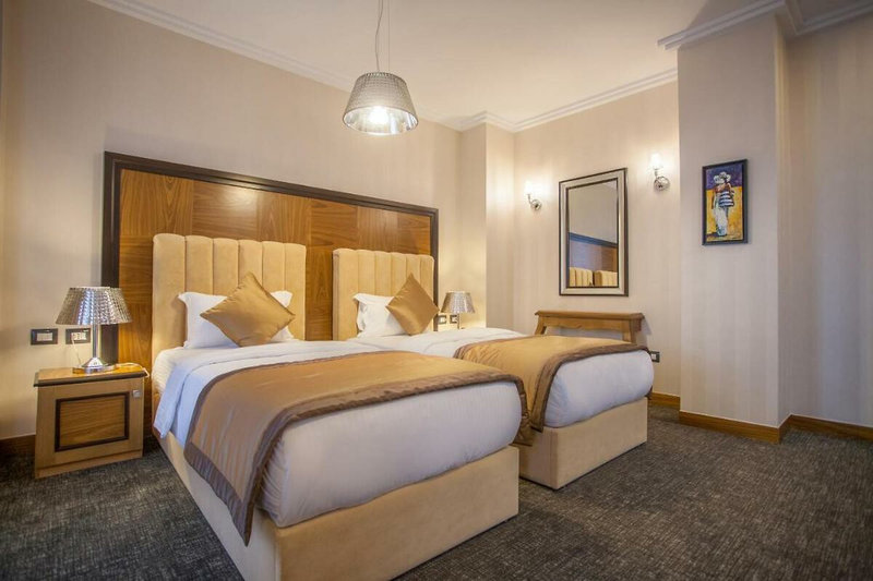 Hotel Colosseo Tirana 8