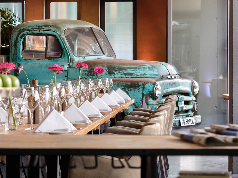 V8 HOTEL Motorworld Region Stuttgart 11