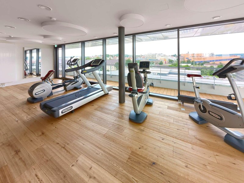 V8 HOTEL Motorworld Region Stuttgart 23