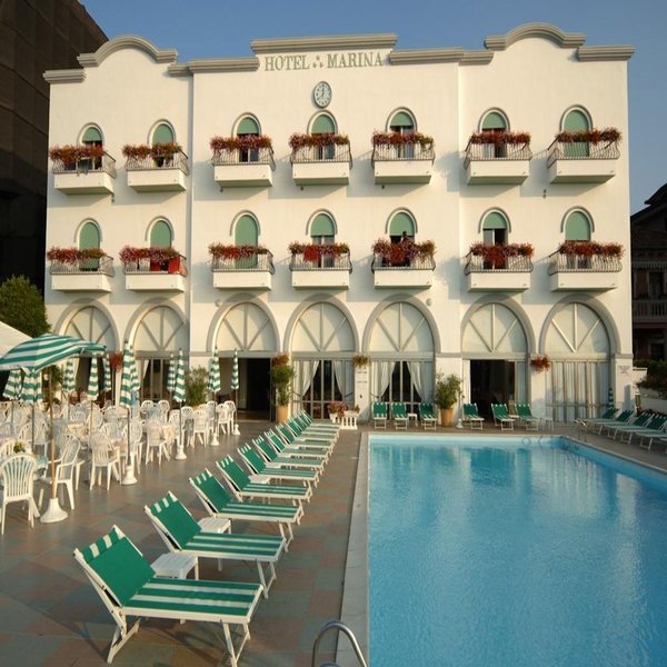 Hotel Marina 5