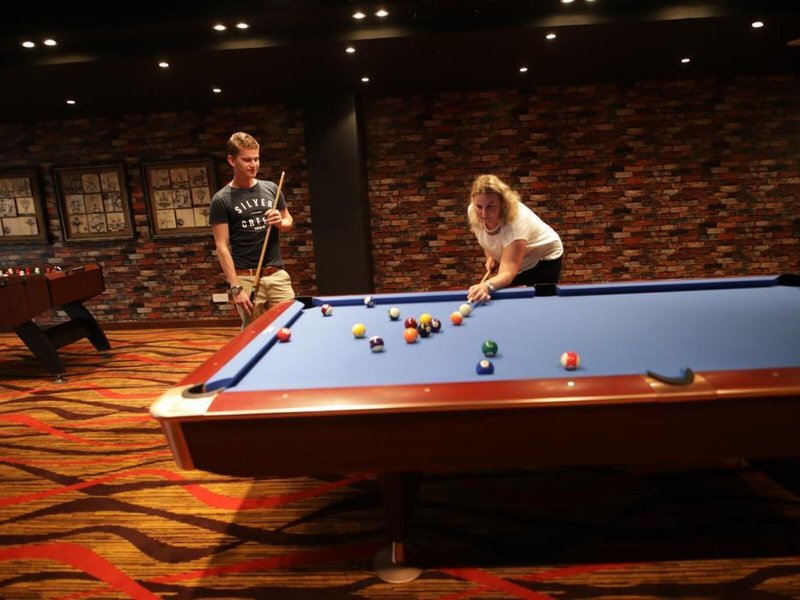 The Golden Crown Hotel 29