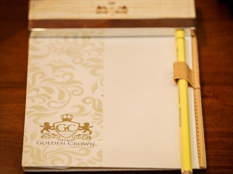 The Golden Crown Hotel 50