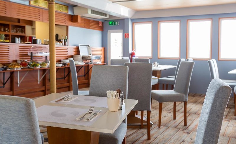 Grand Jules - Boat Hotel