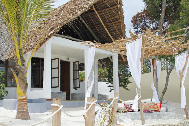 Aya Beach Bungalows 14