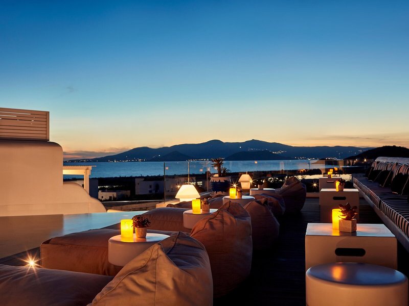 18 Grapes Hotel 1