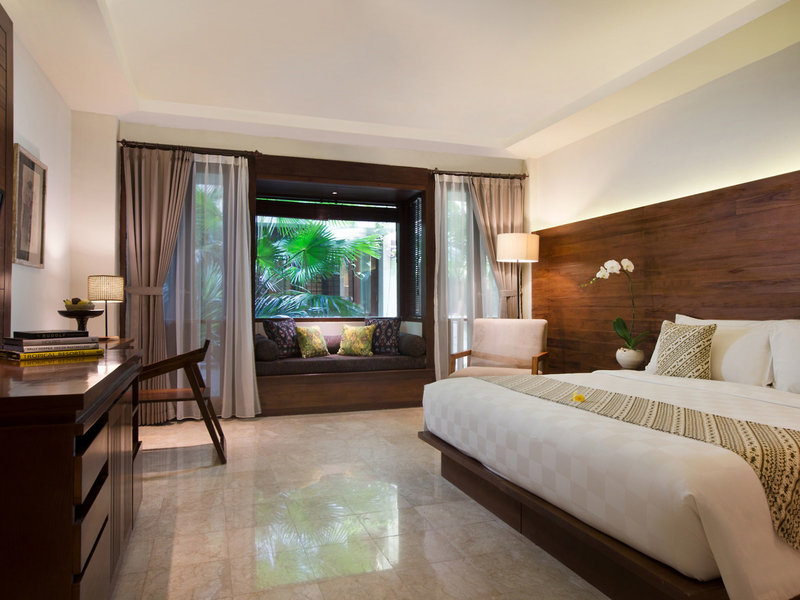 Ubud Village Hotel 12