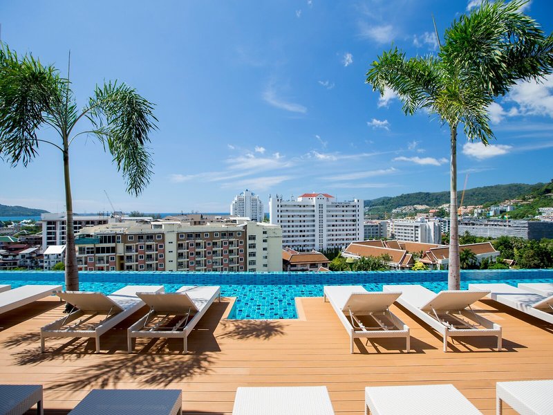 The Marina Phuket Hotel 11