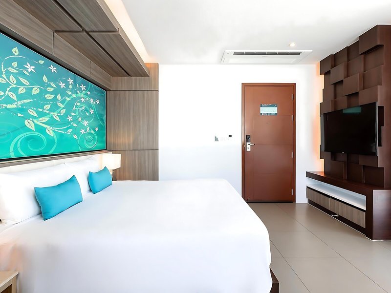The Marina Phuket Hotel 39
