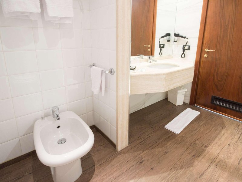 Best Western Modena District 48