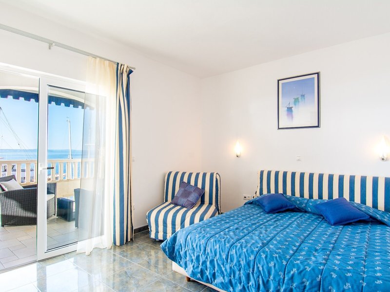 Apartments Duje 37 - Room Example