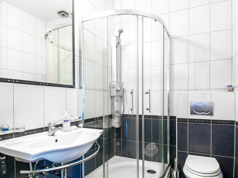 Apartments Duje 42 - Bathroom Example