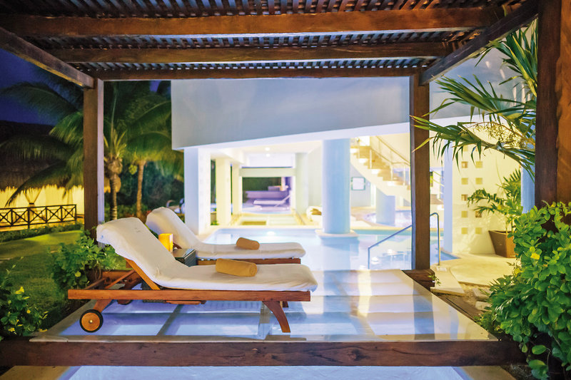 Bluebay Grand Esmeralda 7