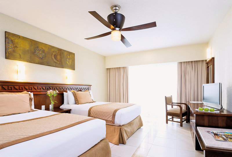 Bluebay Grand Esmeralda 8