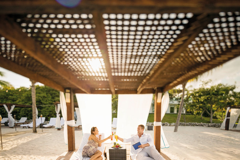 Bluebay Grand Esmeralda 10