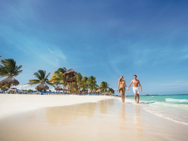 Bluebay Grand Esmeralda 6