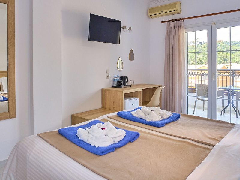 Belle Helene Beach 28