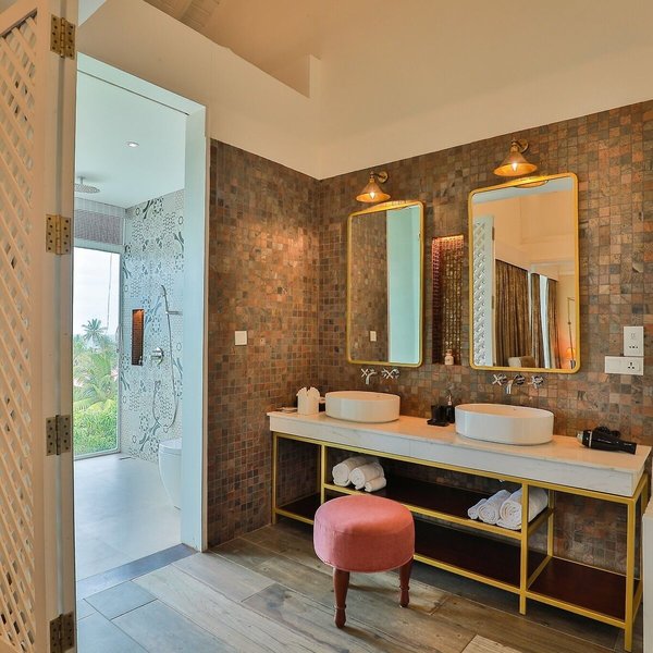 Triple O Six 39