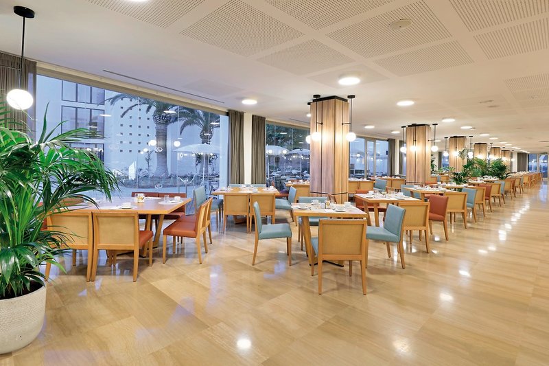 Grand Palladium Palace Ibiza Resort & Spa 35