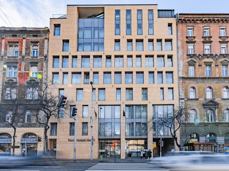 Akeah Verdi Budapest 2 - Exterior