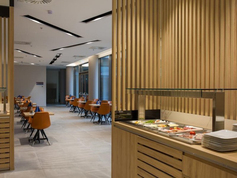 Akeah Verdi Budapest 9 - Restaurant