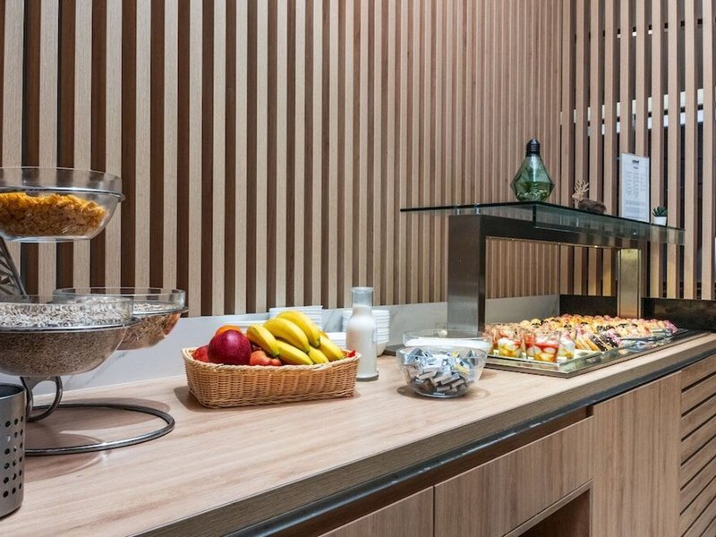 Akeah Verdi Budapest 17 - Restaurant