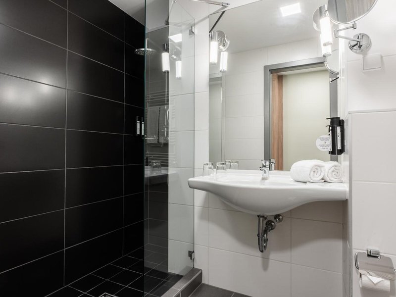 Akeah Verdi Budapest 32 - Bathroom Example