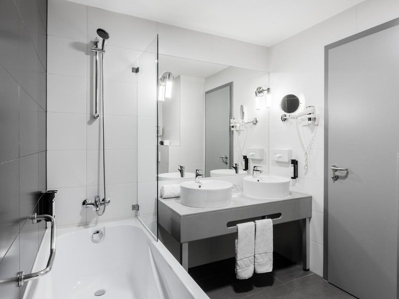 Akeah Verdi Budapest 34 - Bathroom Example