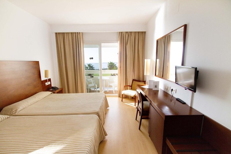 Hotel Garbí Costa Luz 16