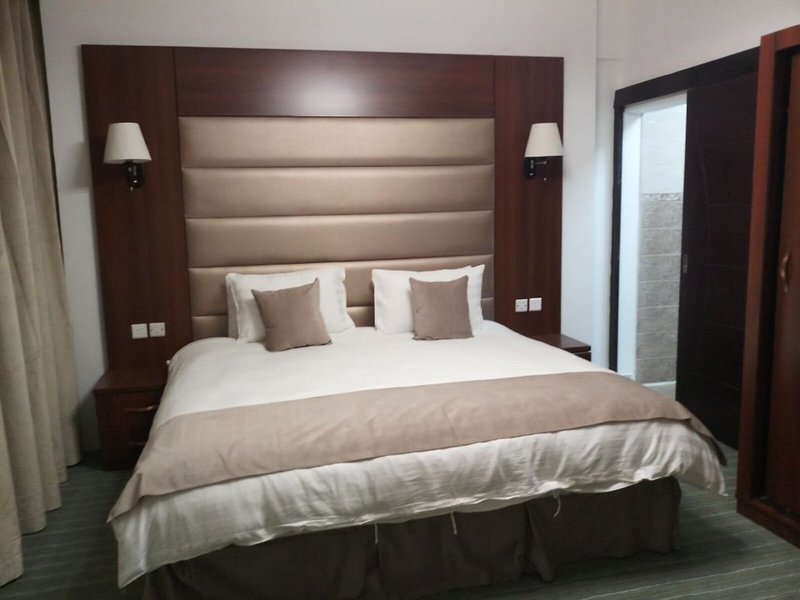 Al Dyafa Hotel Suites 38
