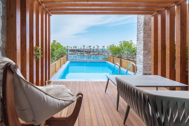 Lago Hotel 67