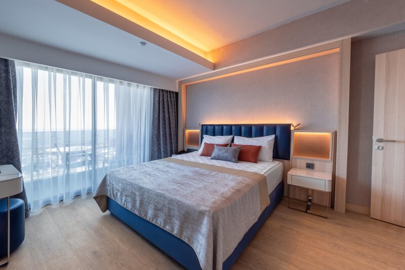 Lago Hotel 101