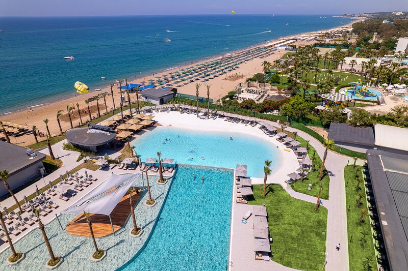 Lago Hotel 6