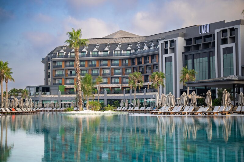 Lago Hotel 50