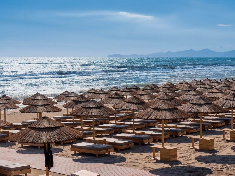 Cumeja Beach Club & Hotel 7 - Beach