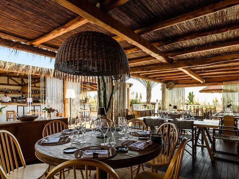 Cumeja Beach Club & Hotel 21 - Restaurant