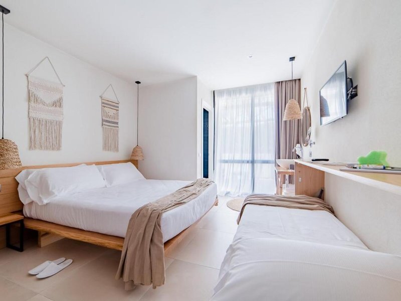 Cumeja Beach Club & Hotel 40 - Room Example