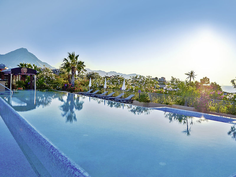 Acacia Resort 1
