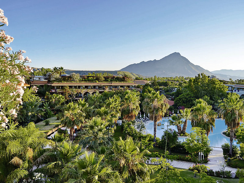 Acacia Resort 5