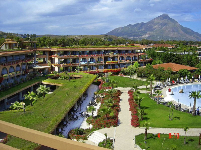 Acacia Resort 3