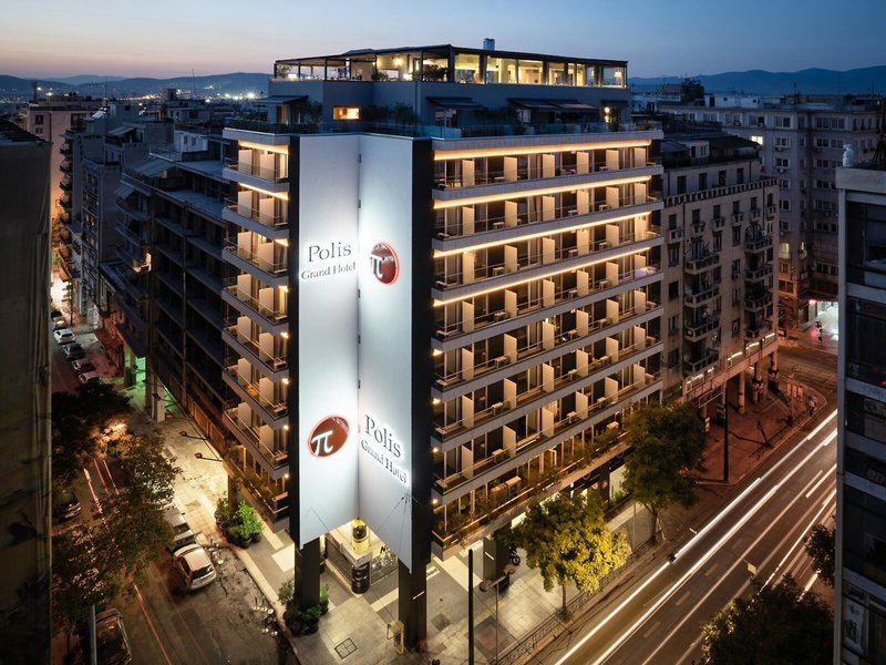 Polis Grand 1 - Exterior