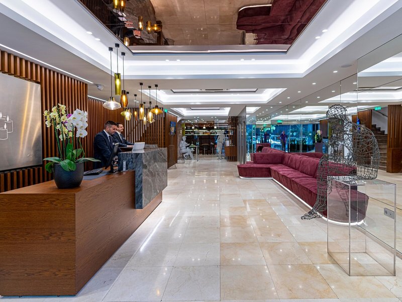 Polis Grand 3 - Lounge / Lobby