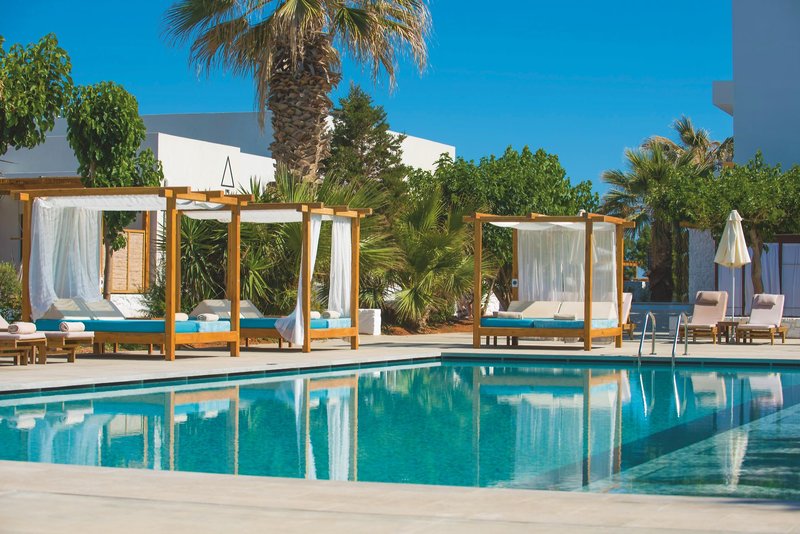 Paralos Lifestyle Beach 12