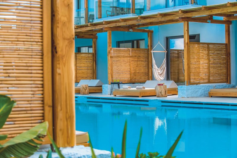 Paralos Lifestyle Beach 25