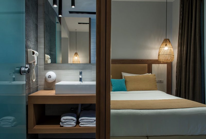 Paralos Lifestyle Beach 40