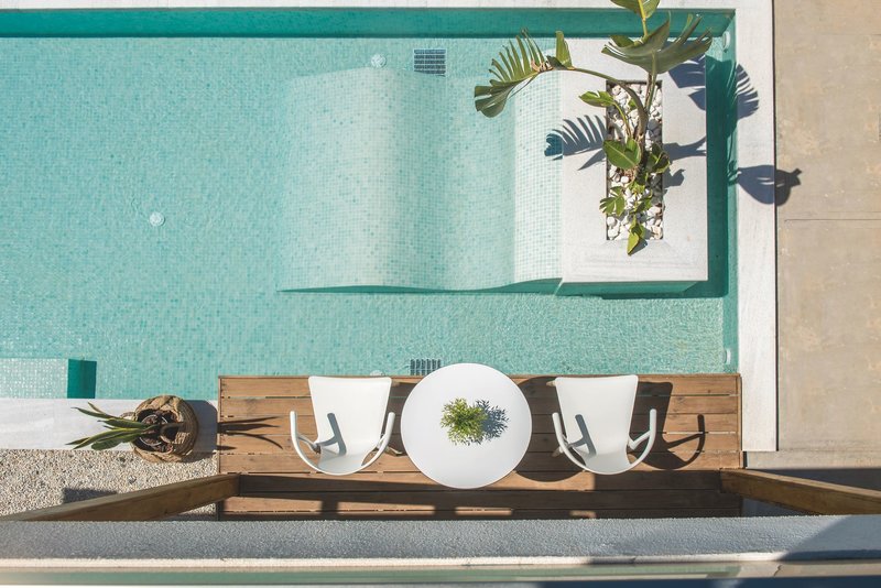 Paralos Lifestyle Beach 45