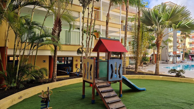 Hotel Chatur Costa Caleta 24