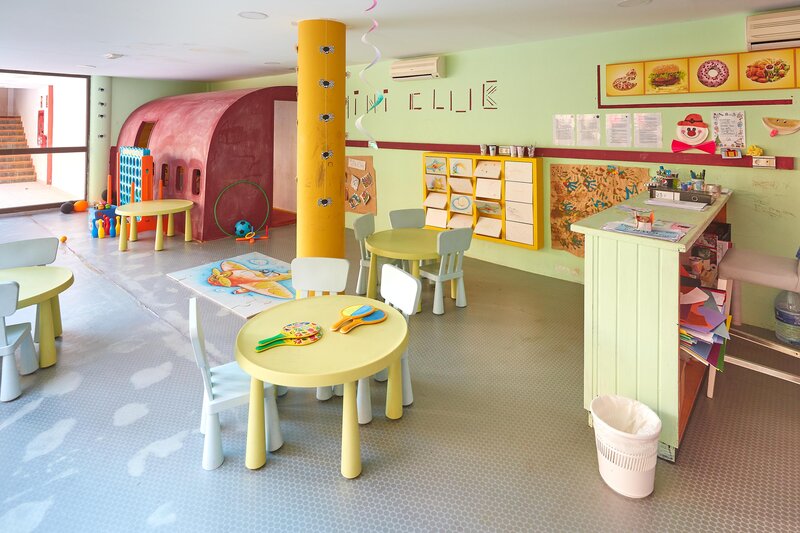 Hotel Chatur Costa Caleta 39