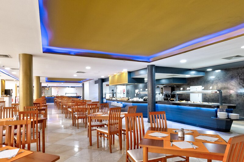 Hotel Chatur Costa Caleta 44